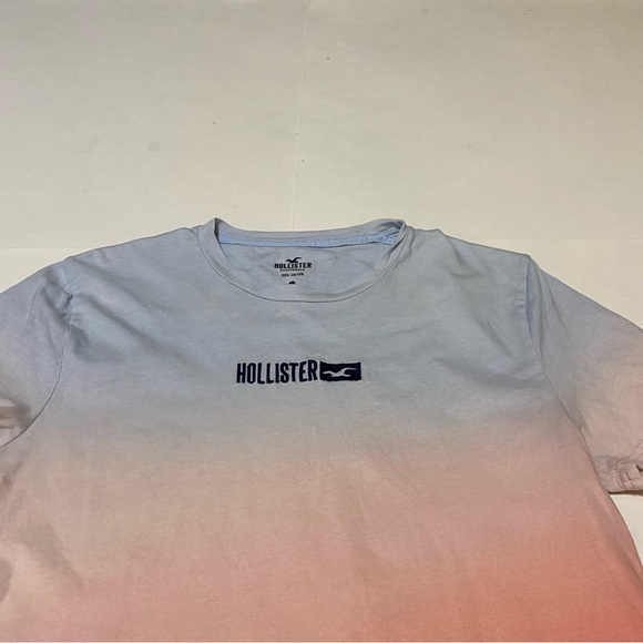 ⭐️ 7. Hollister multi colored tee shirt size small - Picture 4 of 5